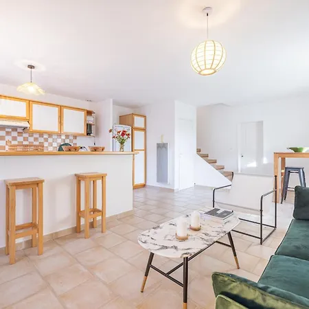 Chateau De Campuget 4*