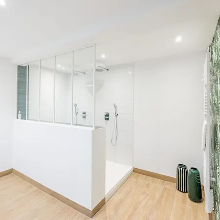 Chateau De Campuget 4*