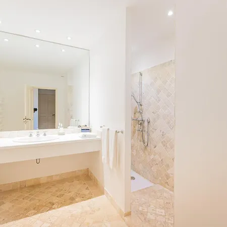 Chateau De Campuget Affittacamere 4*